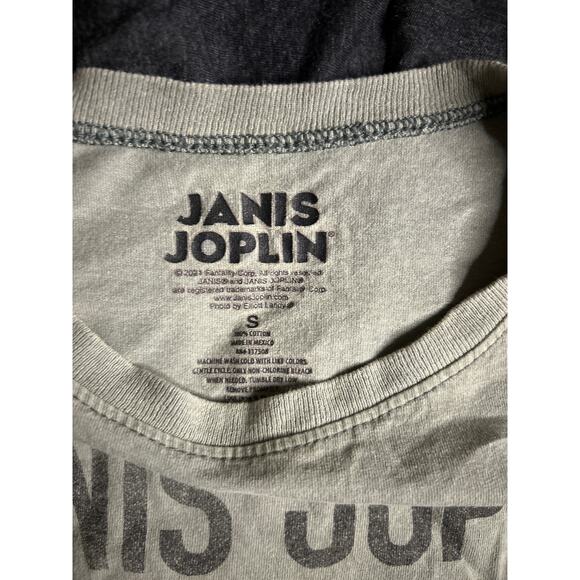 Women’s Band T-Shirt Lot Various Sizes | Rock Pop Graphic Tee Bundle - Picture 6 of 10